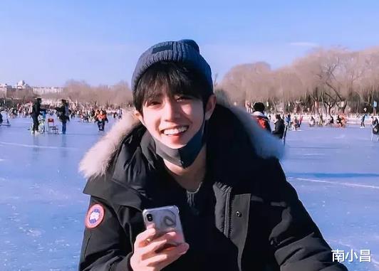 镇魂|成名方式相同，“镇魂兄弟”表现抢眼，“博君一肖”表现差强人意