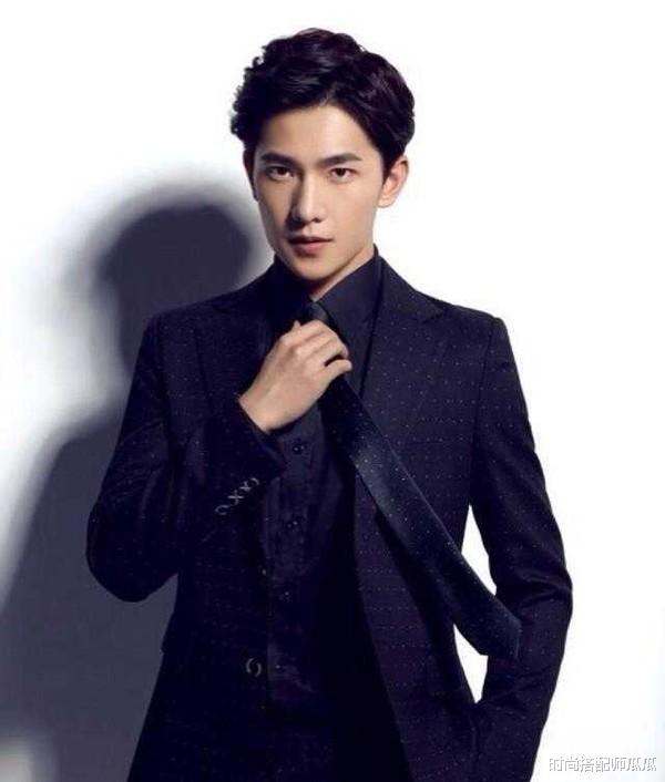 发型|不管多大年纪的男人，这5种发型要少留，尤其第1个，邋遢还油腻