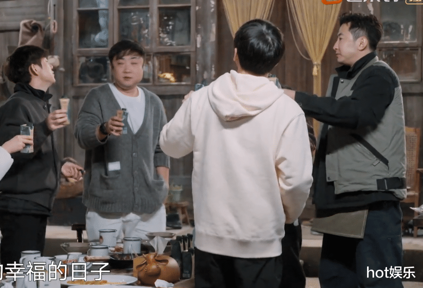 杨紫|杨紫、张艺兴在线辟谣，堪称一绝，黄磊的助力锦上添花