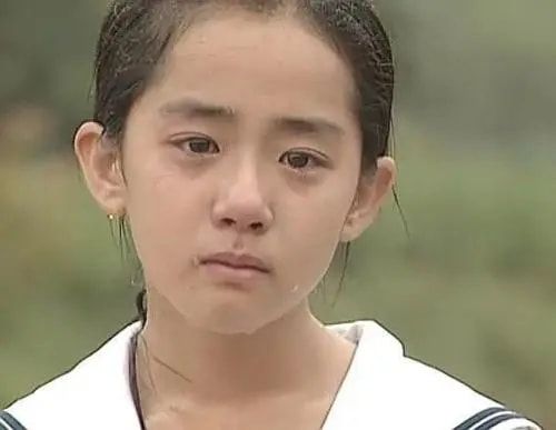 戚薇|她被誉为“国民妹妹”，曾凭借《生死恋》火爆亚洲，如今判若两人