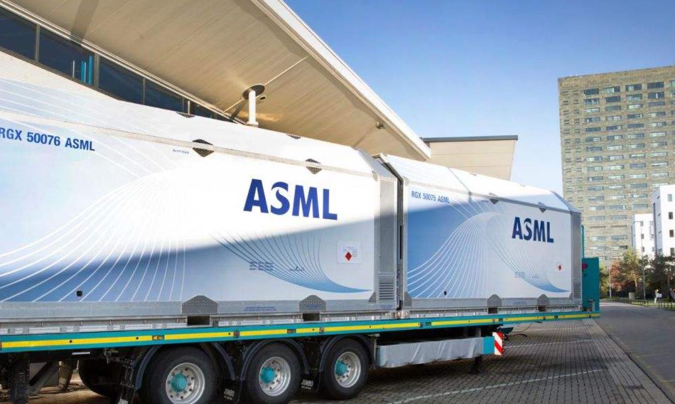 光刻机|10台中有6台是EUV光刻机！自由出货时间，ASML算是给出了预期