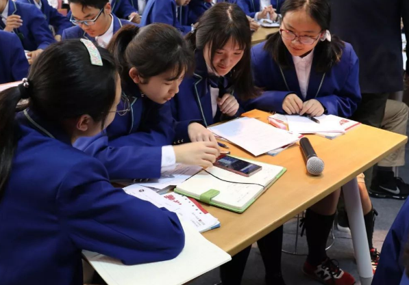 安妈育儿日|“双减”落地，公立学校与私立学校差距日渐拉大，新学期见端倪