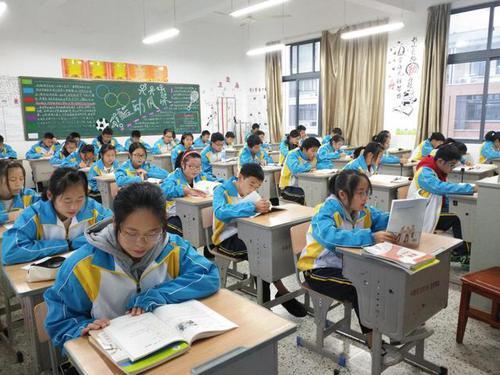 全能辣妈plus|班主任课间截获一张“纸条”，打开后哭笑不得：这娃以后有出息