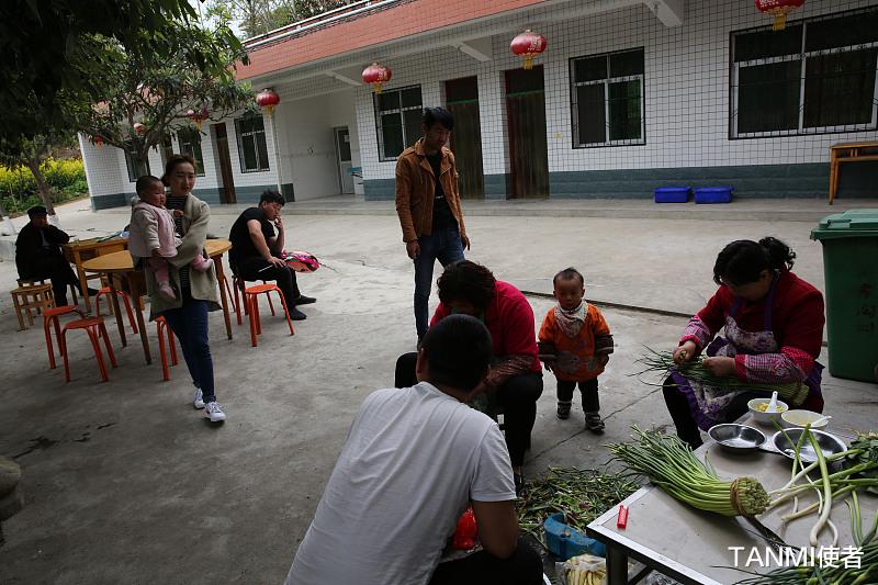 TANMI使者 中国农村到处搞“农家乐”,为何美国却推崇农业,到处是农场