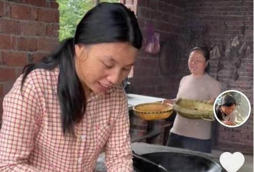 牛爱芳:带货翻车火速道歉,网友直呼大骗子,吃相难看原形毕露!