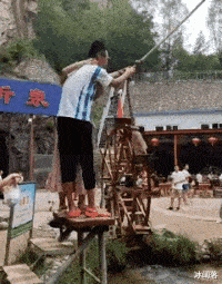 修图|“乔杉洗脚城被抓，会像海波一样退出演艺圈吗？”评论区沸腾了...