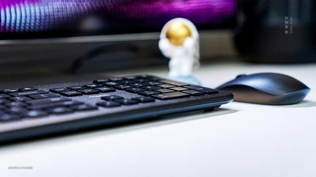 求职|百元内值得入手的办公室无线静音键鼠套装,雷柏X2000上手分享