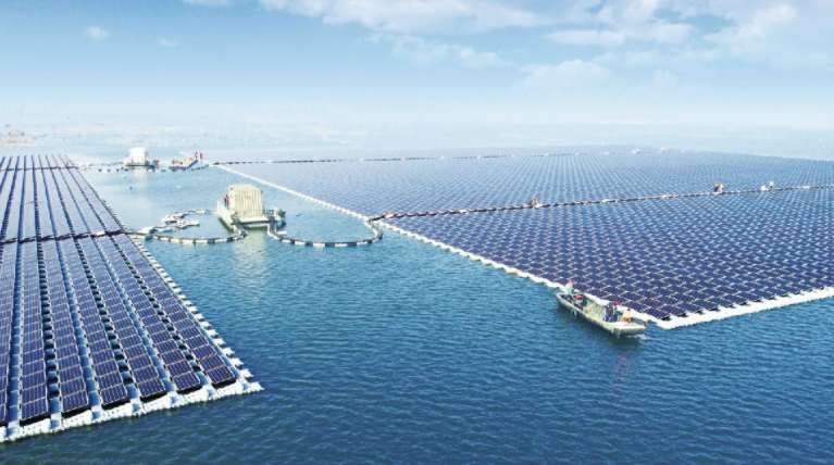 節省土地資源，把太陽能板放水上？全球最大漂浮式發電廠，中國造-圖3