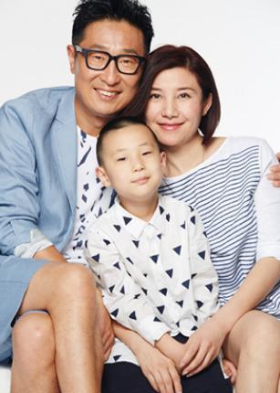 关晓彤|林永健说自己丑，生不出她这般女儿，关晓彤1句话露高情商