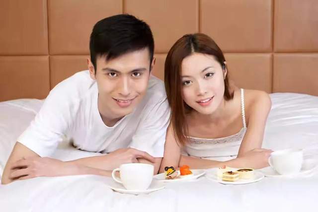 云雀飞舞 门当户对的婚姻，因双方父母满意而早早安排，是否稳固可靠持久？