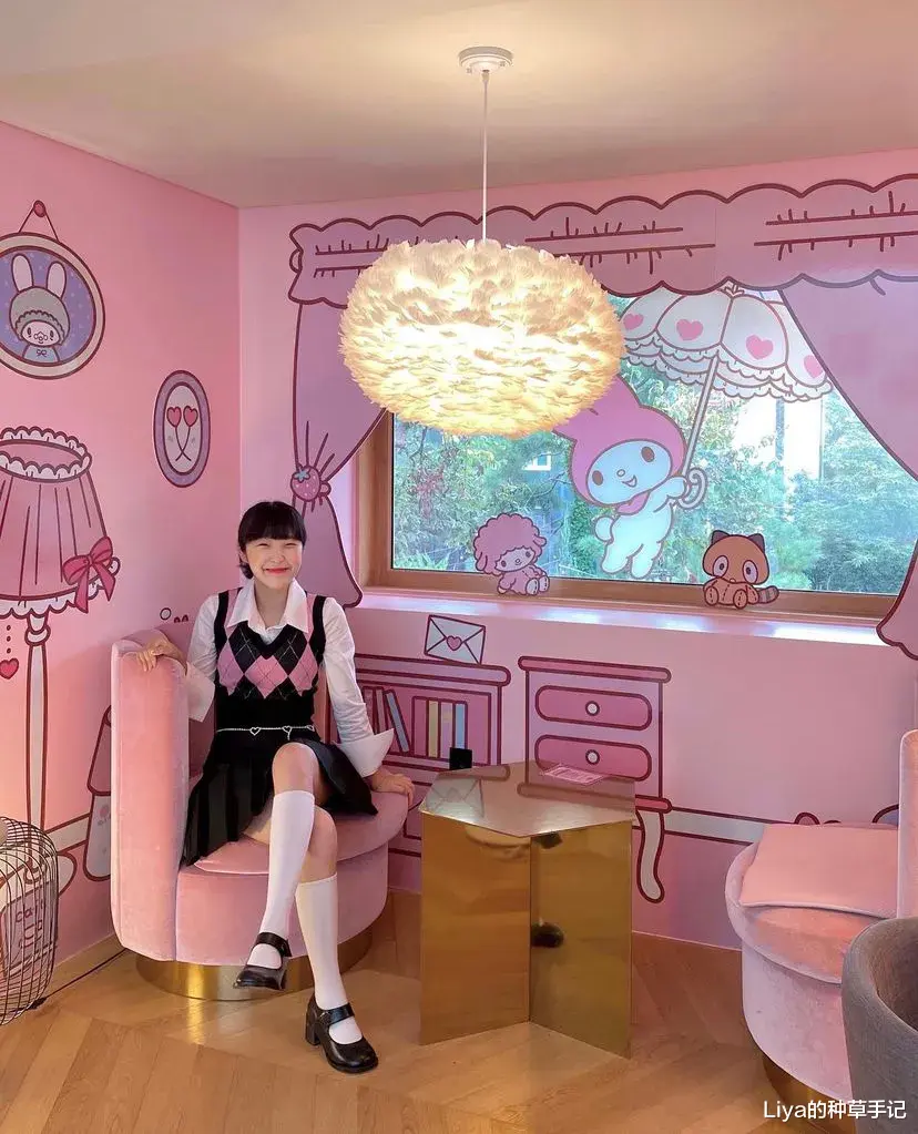 Liya的种草手记 小白鞋烂大街了！牛仔裤 + 这4双鞋 = 高级