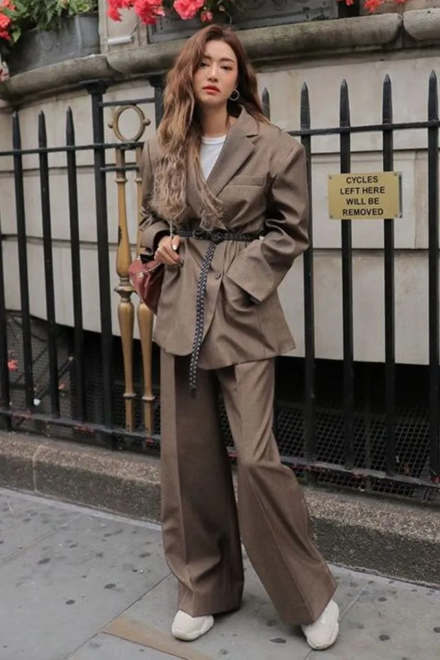 穿衣搭配|五行穿衣指南 | 2021年12月4日穿出好运来五行穿衣旺运法