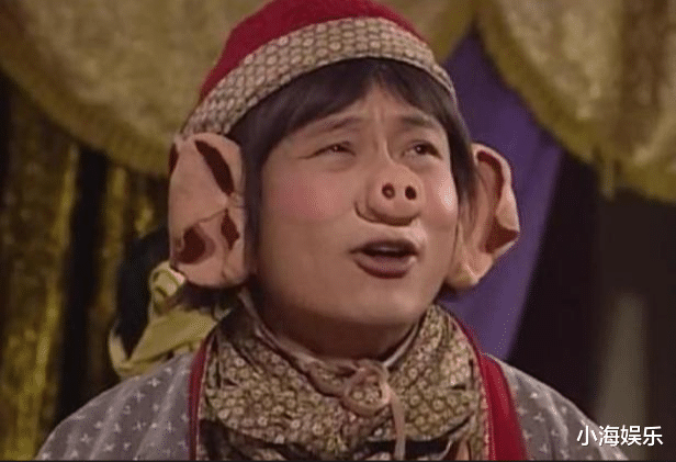 张慧雯|57岁黎耀祥回应摆地摊，将计就计在路边卖毯子，被粉丝认出忙否认