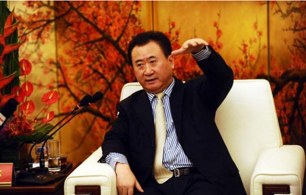 王健林|套现600亿，逃离房地产，最知道听话的王健林成为最被羡慕的人
