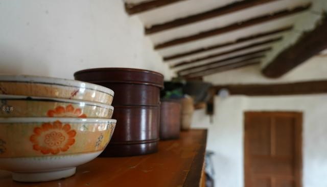 阿毛集结站 吉林延边隔江看朝鲜，有高楼也有农村矮房，带着浓浓的田园风情