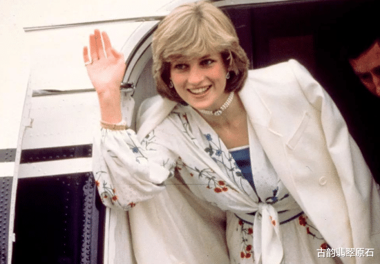 王冠|戴安娜留下的“珍珠泪”王冠如今却戴在了卡米拉头上，真是令人唏嘘！