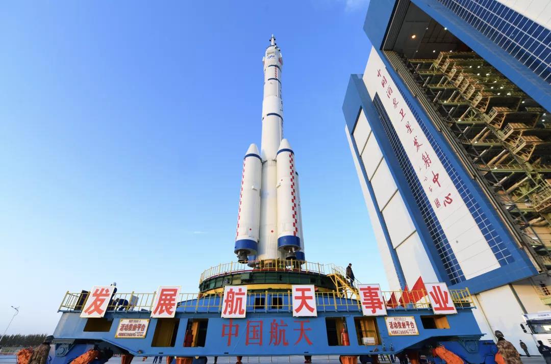 科学家 人类首次，中美俄同月发射载人飞船，为何中国航天发展这样快？