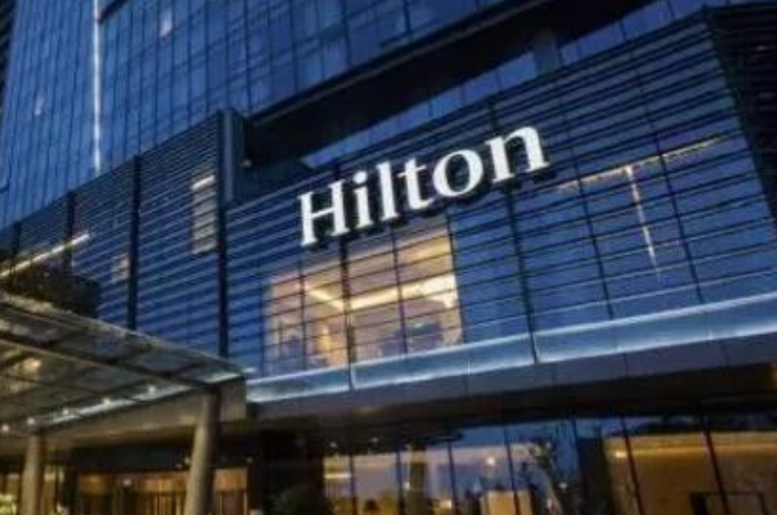 希尔顿|希尔顿“摊大事了”，黑科技羽绒被错设129元，10万网友加入抢购大军！