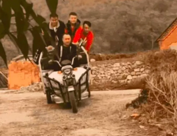 雪梨|张同学两月涨粉千万！刘信达警告：别太得意，雪梨林姗姗就是前车之鉴