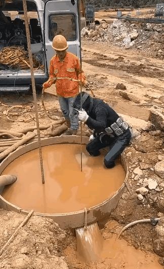 工地|拿命挣钱的职业,工地“水鬼”为什么那么危险?