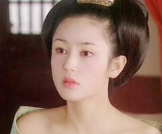 舒淇|晴格格塌鼻梁，嫦娥脸方，这10位女星不整容也好看
