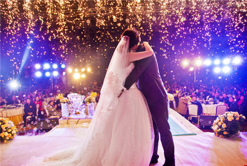 女孩|女方房子到手后，他妈说“可以离婚了”，后来又被判净身出户