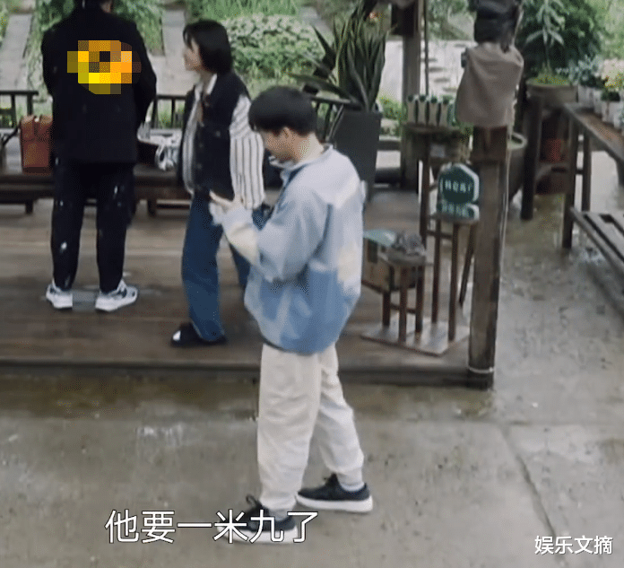 张子枫|黄磊要把梁靖康打成一米六，张子枫急得跳脚，彭彭的反应太真实了