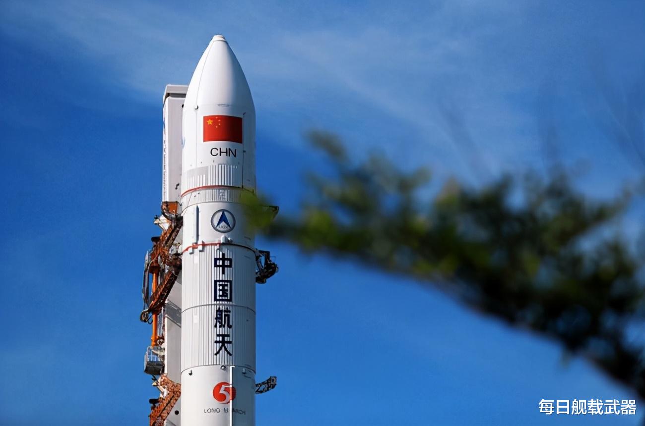 国际空间站|中国空间站登顶，国际空间站却突发意外！镜头记录下危险的一幕