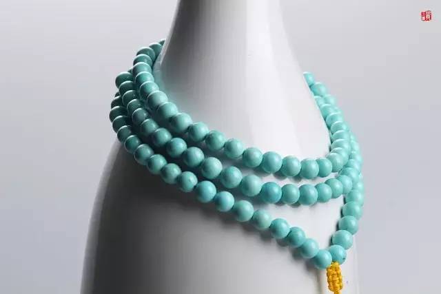 鼻烟壶|别戴大金项链子了，中国男人传统的几大首饰是这些！