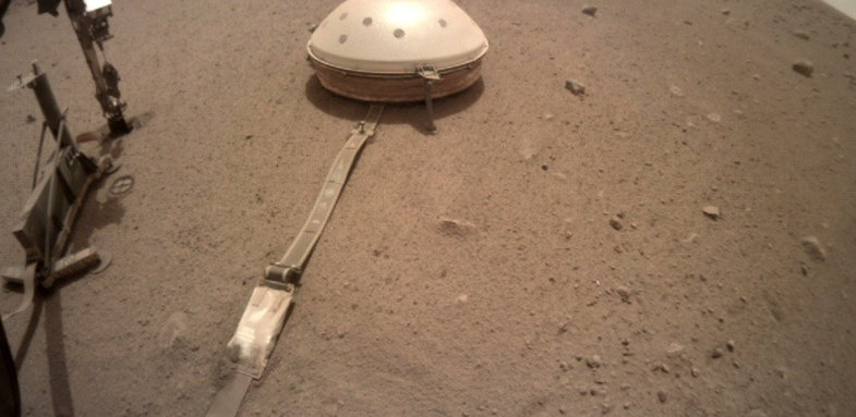NASA:鼹鼠挖不动了?洞察号火星车出马