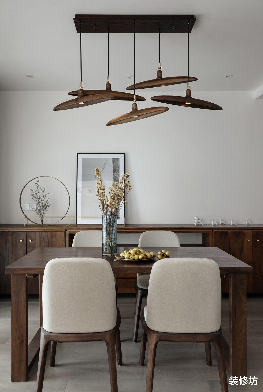 |大学老师的新家,优雅安静宽敞大气,入户就是满面书柜,好独特