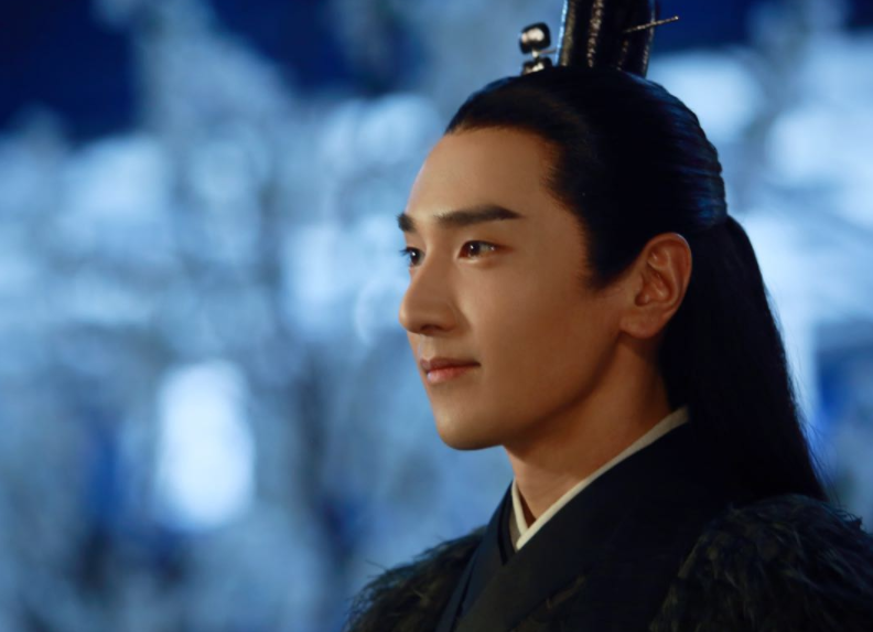 娱乐圈|油腻、驼背、龙须刘海，古装男主颜值下跌，背后究竟是什么在作祟