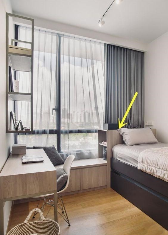 床头不得已靠窗,一招化解:加一字形20cm宽矮台面,也当床头柜用