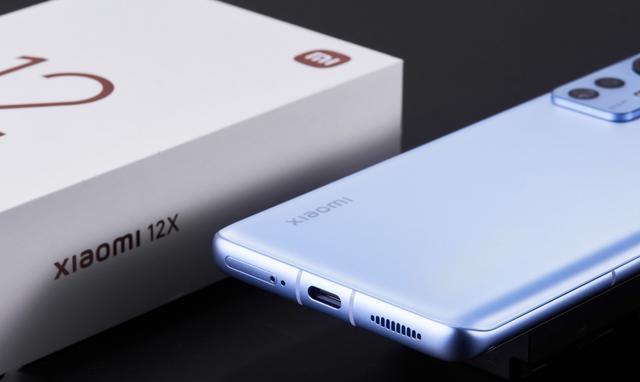 小米科技|到底贵在哪？同是小米的骁龙870旗舰机，区别对比后差别很大