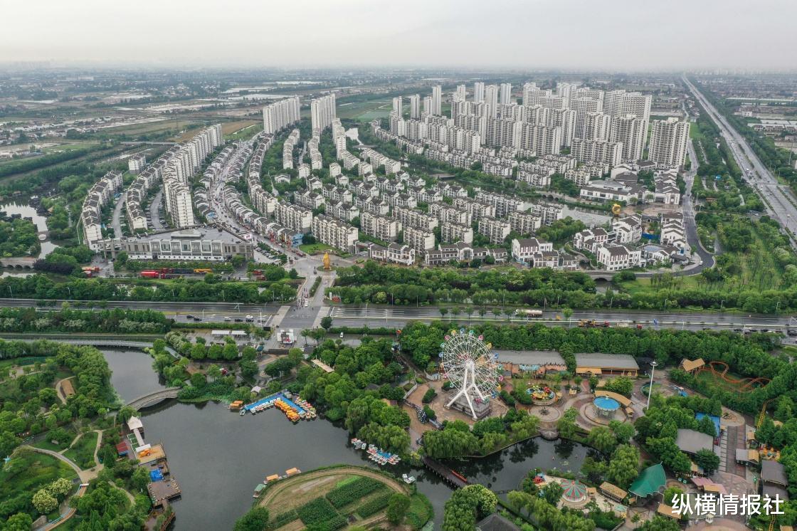 江苏省|一年收入1千亿的“富裕村”，村民年底拿1万红包，1折价格住楼房