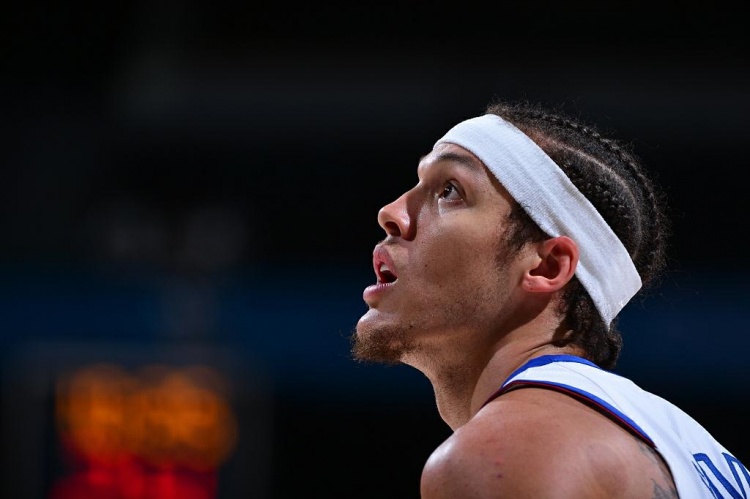 西班牙人|離譜的8: 40！約基奇不回防+不聽教練戰術，馬龍怒批：MVP也不能這樣！