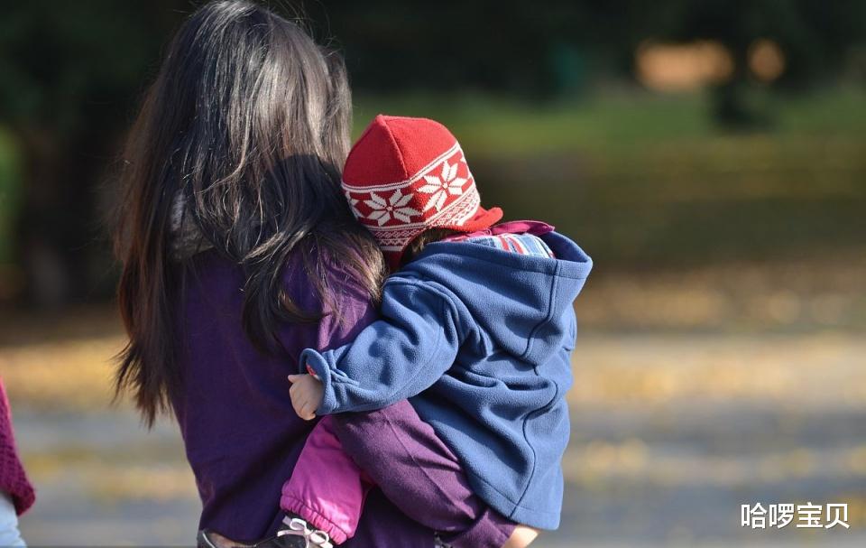 哈啰宝贝|白天奶奶带，晚上父母带，周末外婆带，“轮班式带娃”引发新矛盾