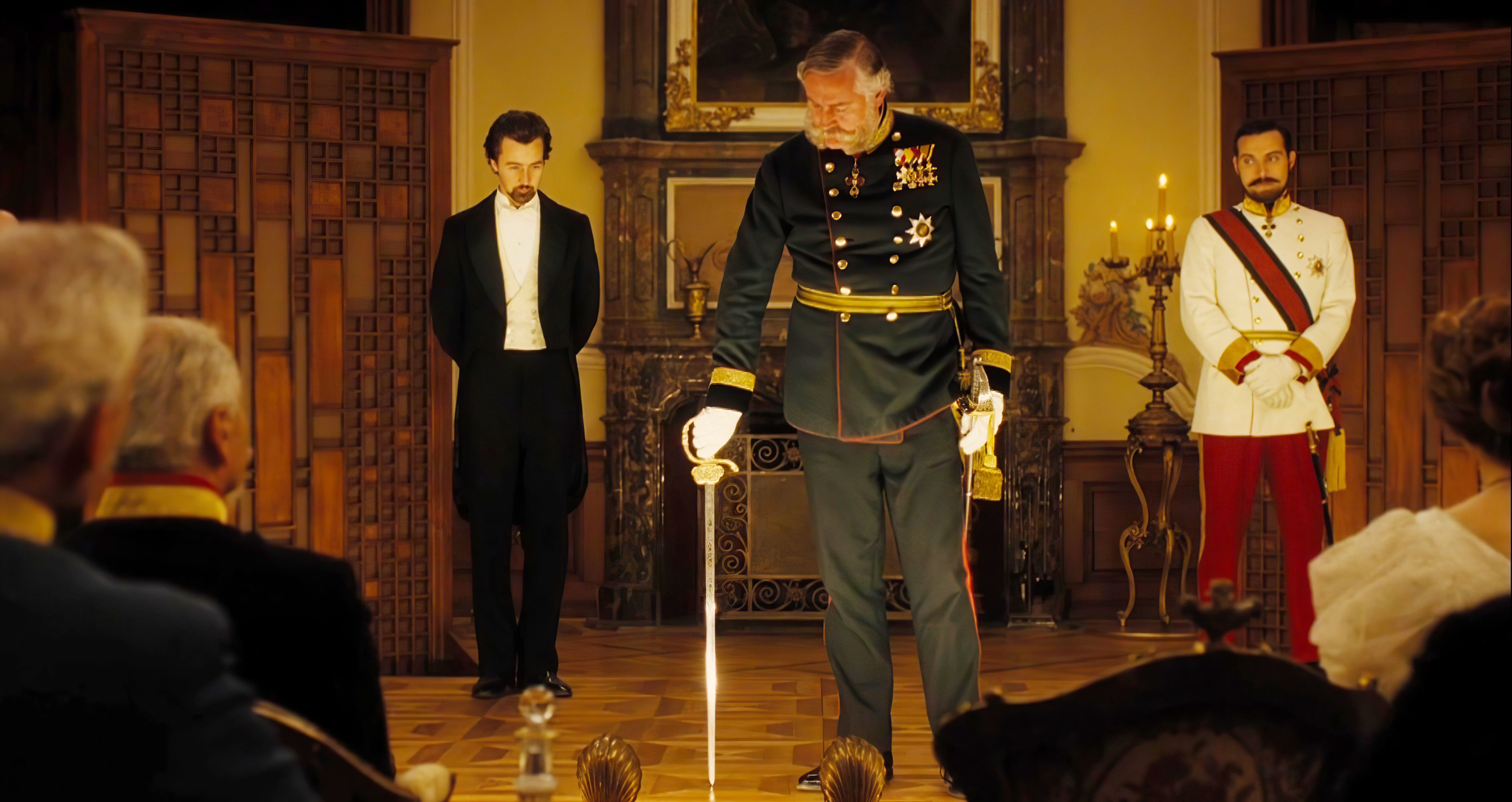 |魔术师为爱设计出一场调虎离山的魔术表演《魔术师》