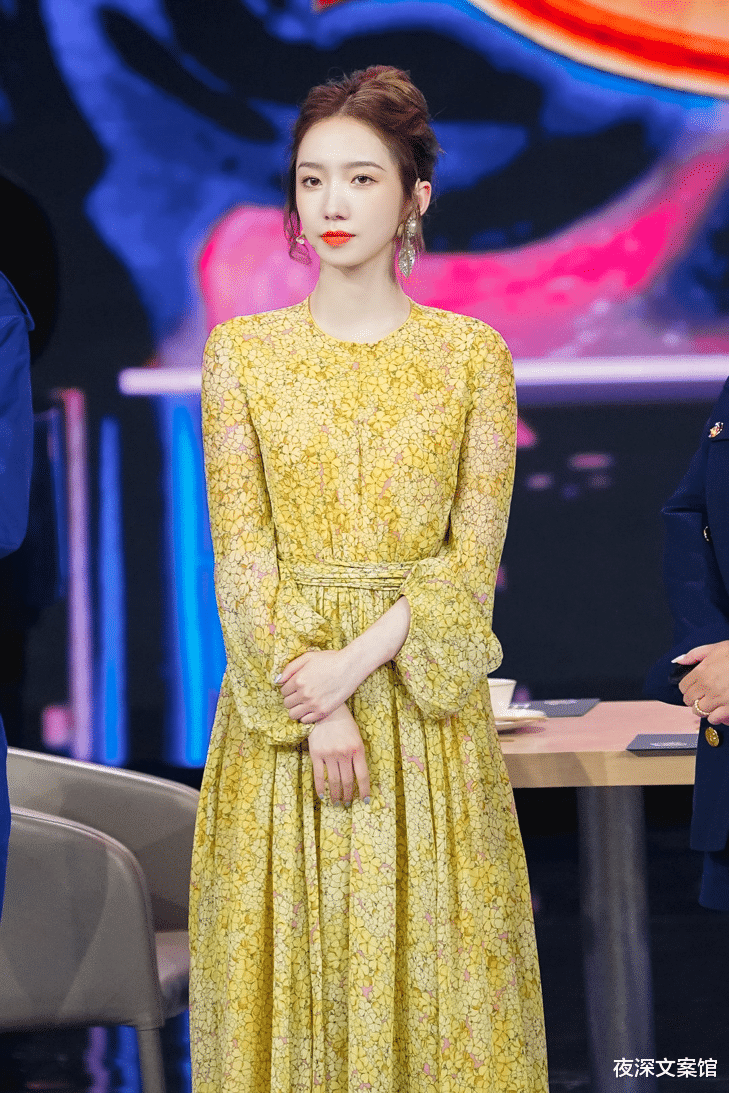 孟美岐|孟美岐初秋落叶妆，太美了吧