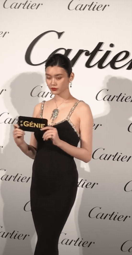 奚梦瑶|奚梦瑶二胎孕肚保护到位，上围发育略显臃肿，灵气不再显笨拙！