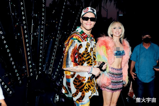 麦莉|卡戴珊家族接连遭受情感风波,小男友被麦莉示爱,卡姐忙“护食”怒取关