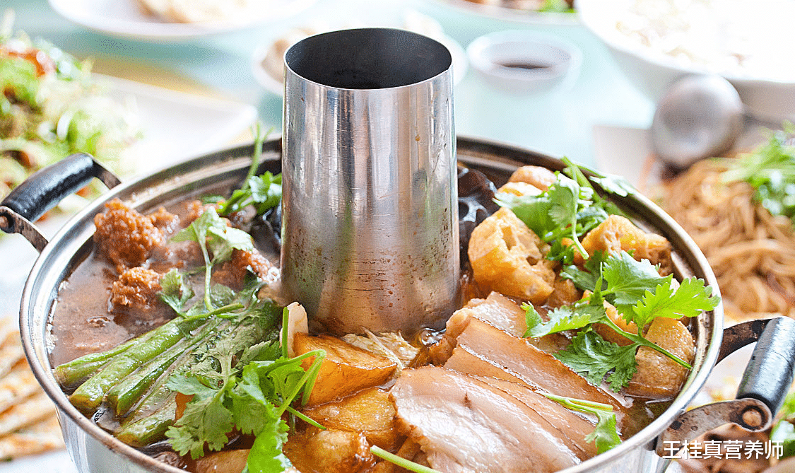 王桂真营养师|高尿酸的人不能吃火锅？解锁吃火锅的窍门，火锅也能痛痛快快地吃