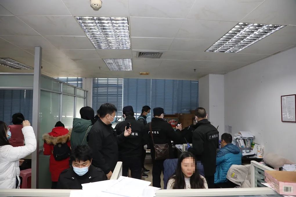 广东公安 广东警方今年以来破经济案件3600余宗，侦破涉案金额逾百亿元骗税案