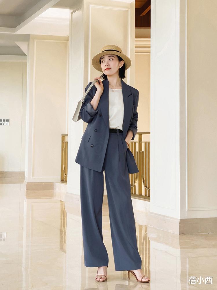 信息安全|秋季职场穿搭如何穿出高级感?衬衫、西装、半身裙搭配给你灵感