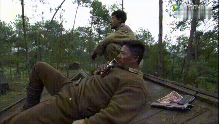 x光|豆瓣评分9.5，这部经典抗日剧还原真实的抗日战场