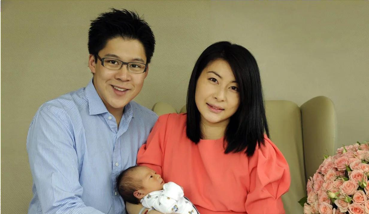 阿Sa|郭晶晶在奥运会上给裁判评分，丈夫带娃吃快餐，网友称人间真实