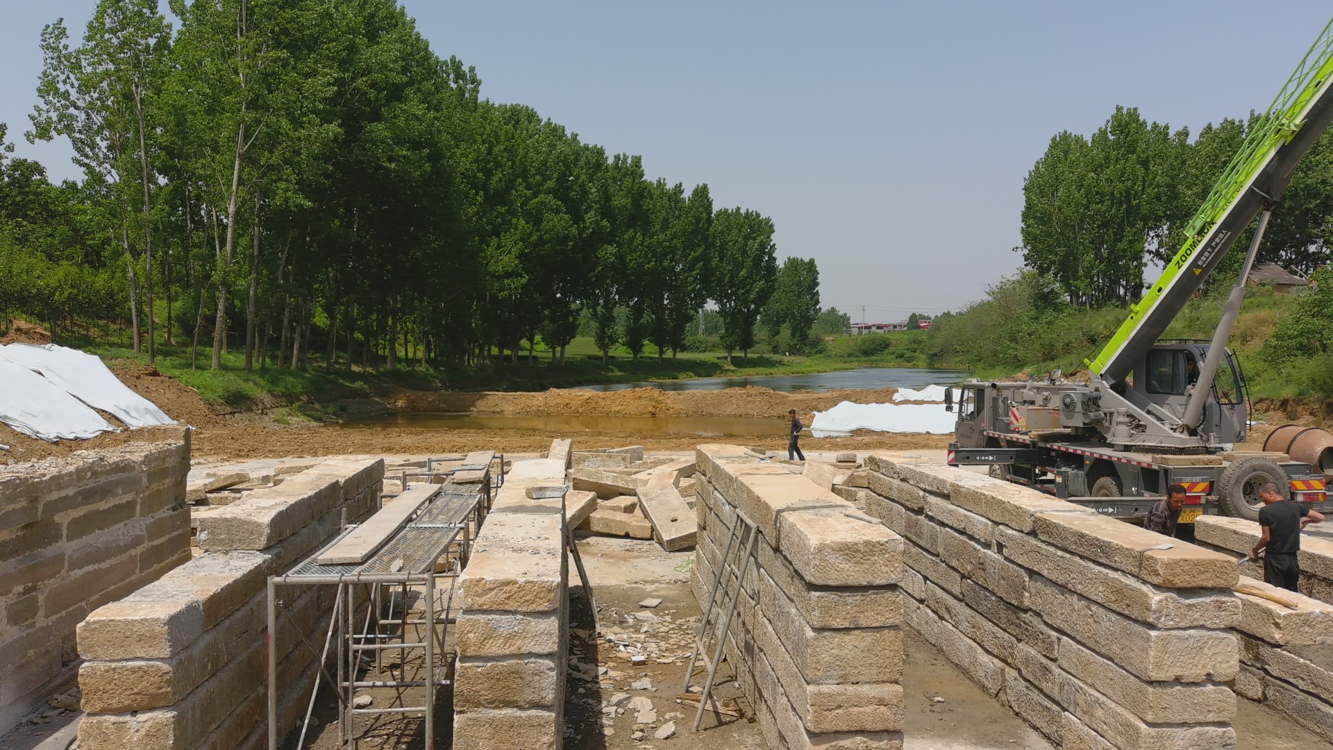 镜瞰天下 五一航拍社旗县网红桥，正在建设，一片空寂