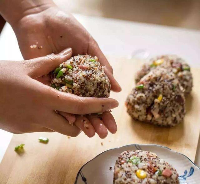 玉米 冬天女人减肥,6种粗粮代替主食,每天换花样吃,身材苗条气色好