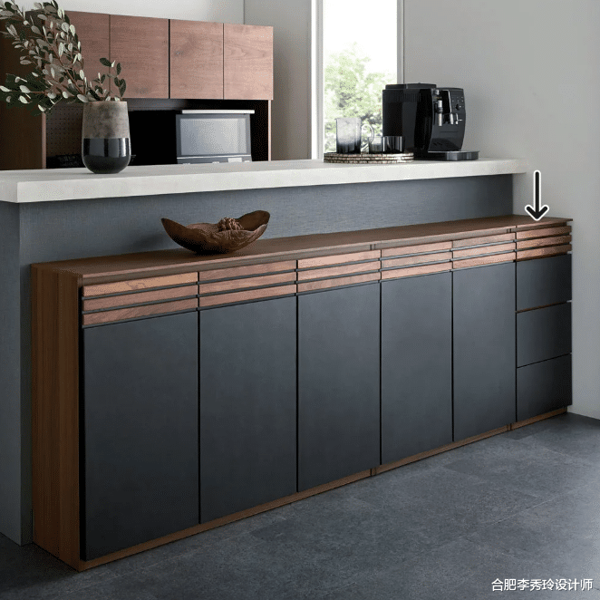 工地|岛台侧边加10公分宽薄柜,别看不起眼,收纳力跟橱柜不相上下