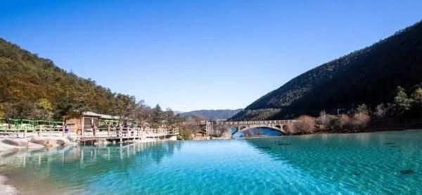 洱海 中国最适合旅游的胜地，风景如画。游客不去可能会遗憾